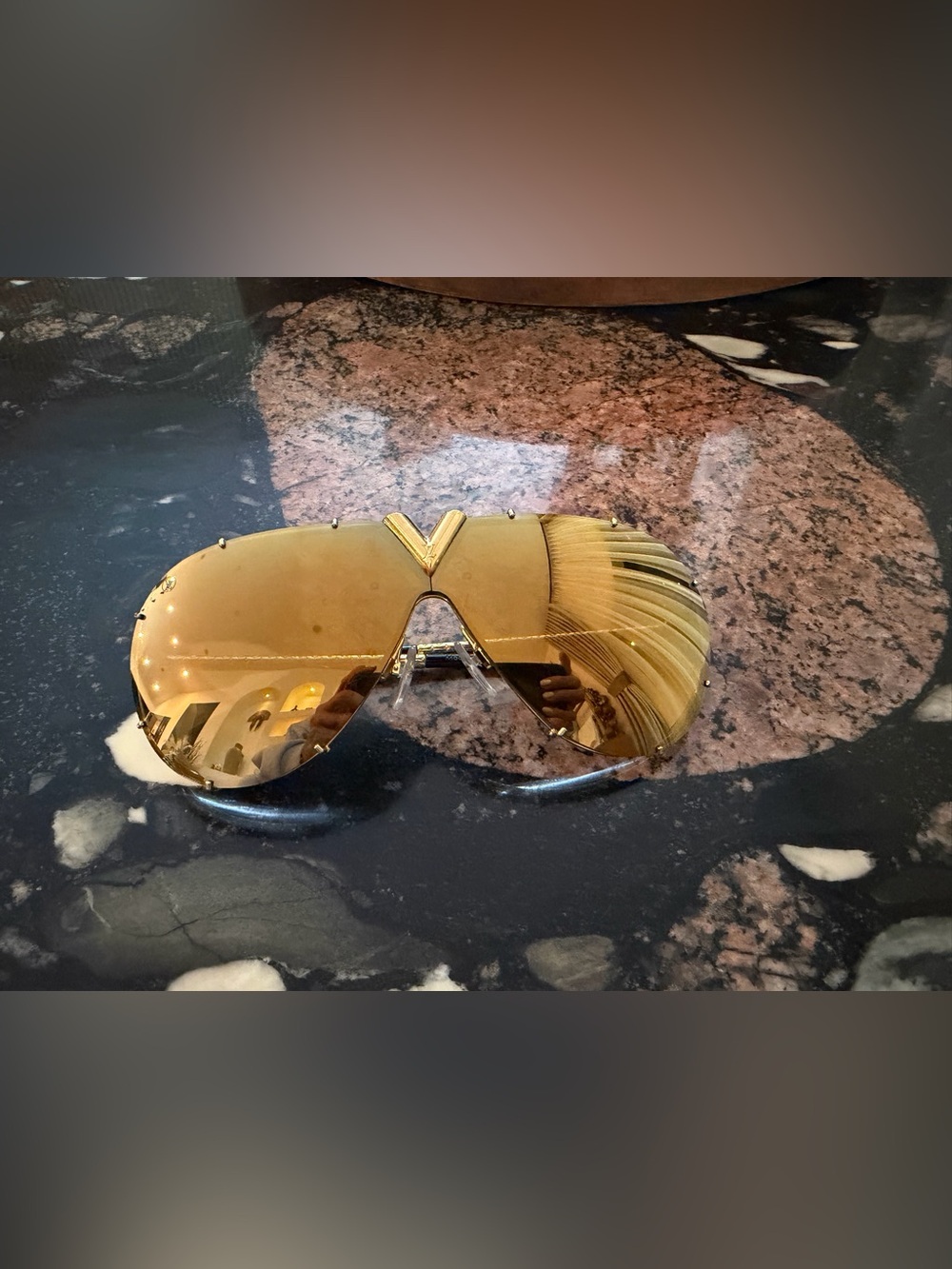 Louis Vuitton LV Gold Mirror Shield Sunglasses Oversized Aviator Mask Sunglasses - Picture 6 of 11